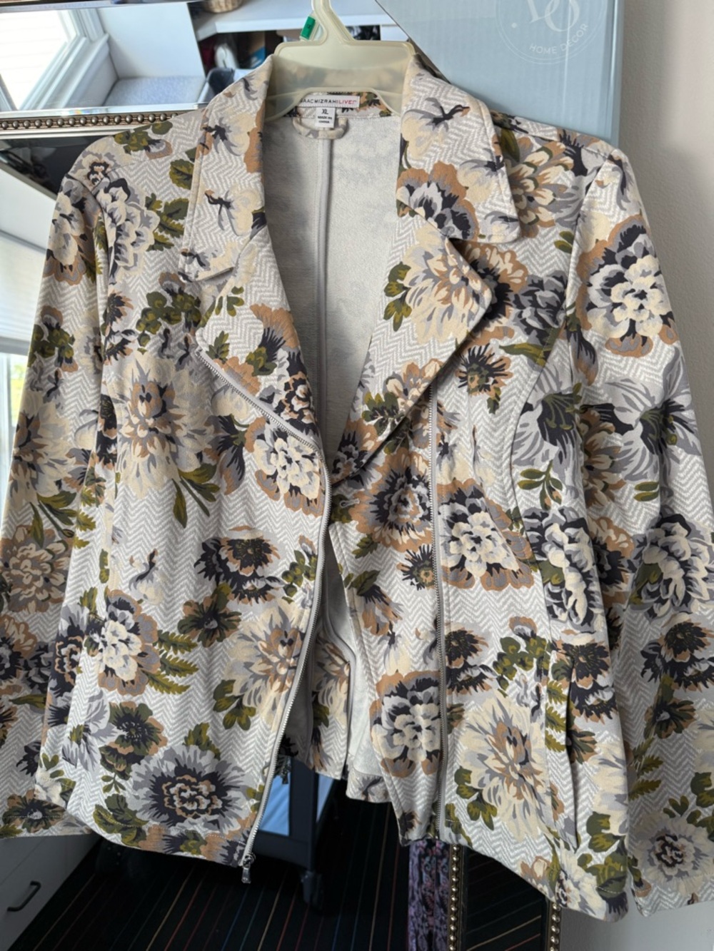 Isaac Mizrahi Cream Floral Zip-Front Blazer with Olive & Beige Accents